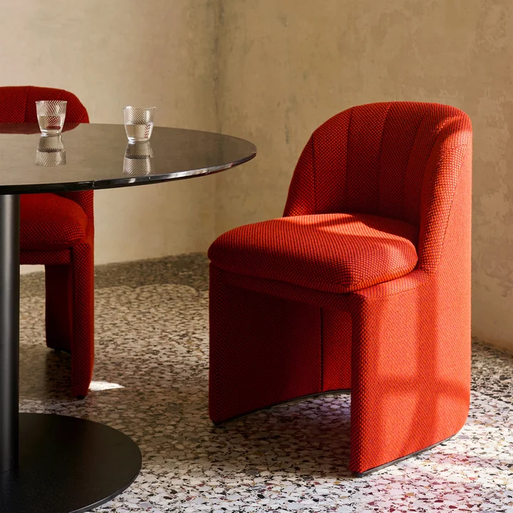 & Tradition - Loafer SC106 Dining Chair, rouge (Tissu Kvadrat Sisu 0655)
