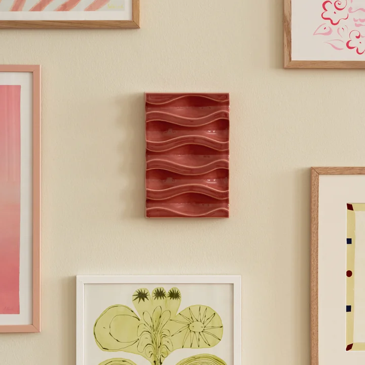 The Poster Club - Echo Relief 02 Décoration murale, rose red