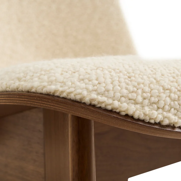 HAY - Chisel Lounge Chair, noyer / crème (Volume 01)