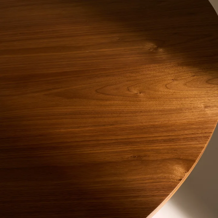 Gubi - Tavolo a Dischi Table de salle à manger, noyer américain