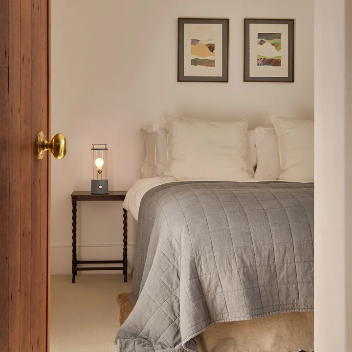 Tala - The Muse Lampe de table à accu, selvedge blue ( Tala x Farrow & Ball)