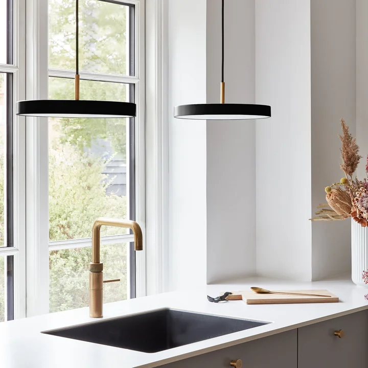 Umage - Asteria Mini lampe LED suspendue, laiton / noir