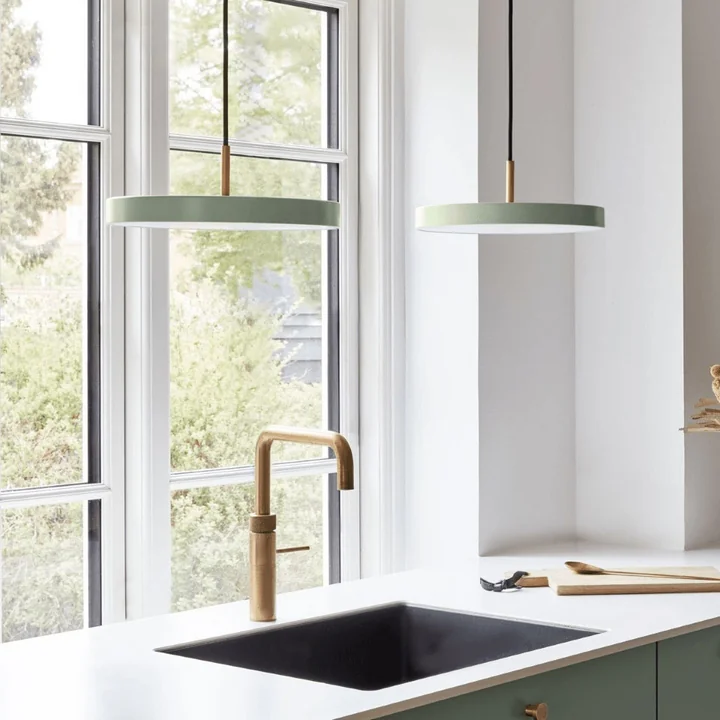 Umage - Asteria Mini lampe LED suspendue, laiton / olive