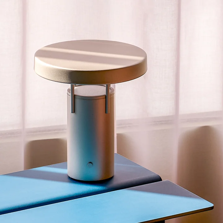 Hübsch Interior - BringMe Lampe de table LED rechargeable, Mini, sable métallique