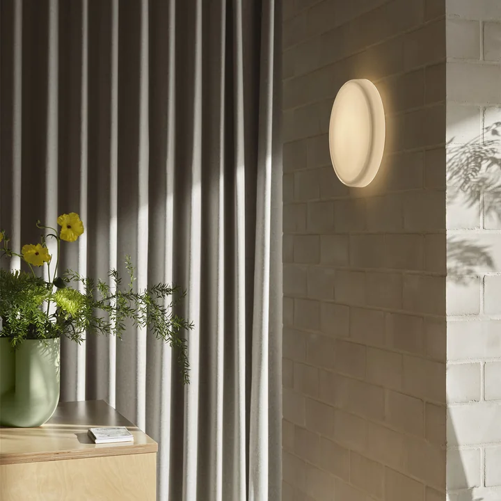 Muuto - Loop LED Applique murale / Plafonnier, blanc (sans câble)