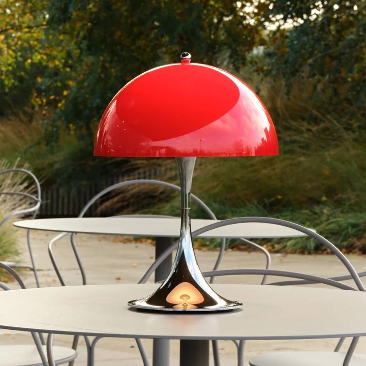 Louis Poulsen - Panthella 250 Portable V3 Lampe de bureau à LED rechargeable, chromée / opale originale rouge