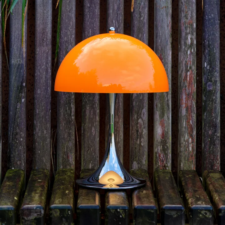 Louis Poulsen - Panthella 250 Portable V3 Lampe de bureau à LED rechargeable, chromée / originale opale orange