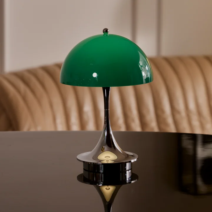 Louis Poulsen - Panthella 160 Portable V3 Lampe de table à LED rechargeable, chrome / opale vert original