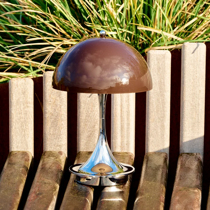 Louis Poulsen - Panthella 160 Portable V3 Lampe de table à LED rechargeable, chromée / opale originale brune