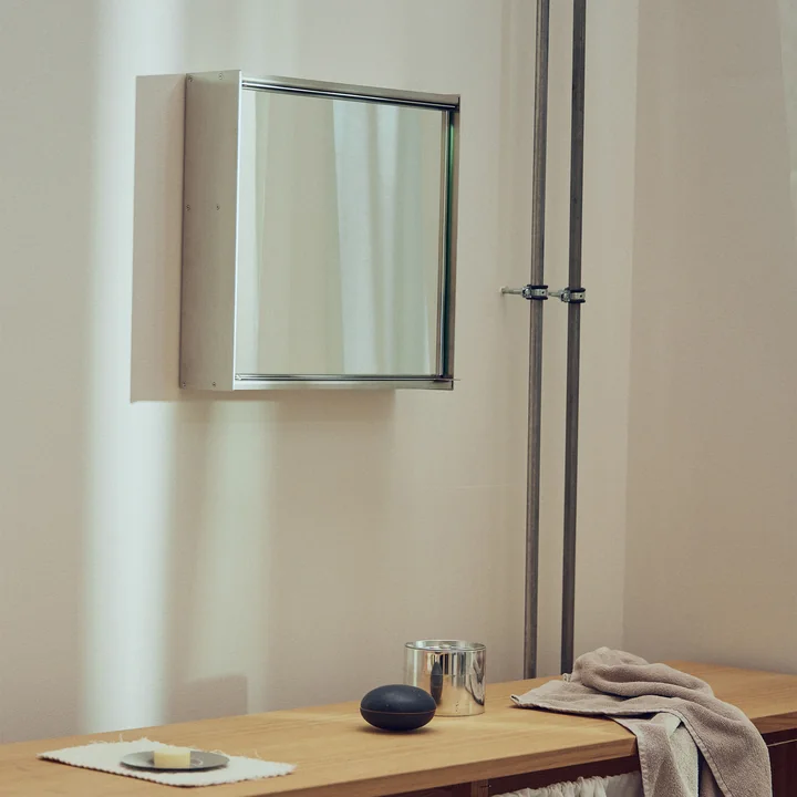 Form & Refine - Taper armoire de toilette, 40 x 40 cm, inox brossé