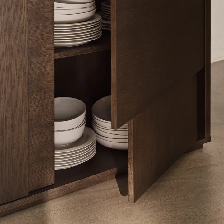 Design House Stockholm - Layer Sideboard avec pieds, chêne foncé