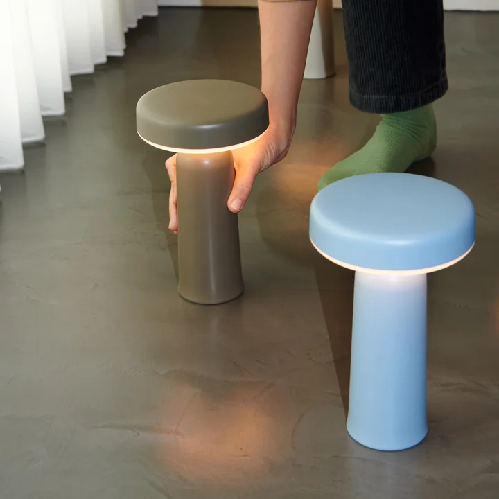 Muuto - Ease Portable LED Outdoor Lampe à batterie, bleu clair