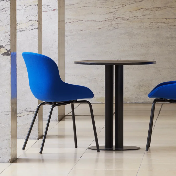 Normann Copenhagen - Table « Scala », Ø 70 x H 75 cm, chêne noir