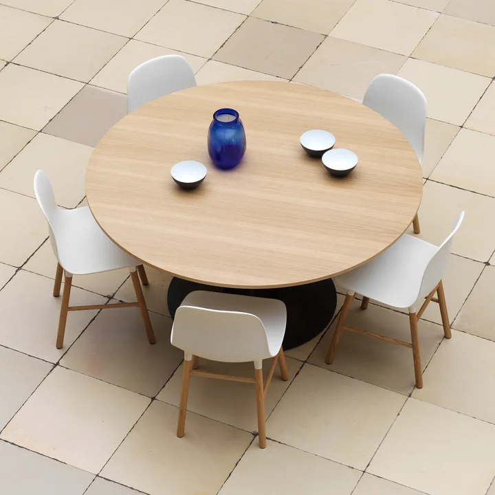 Normann Copenhagen - Table « Scala », Ø 130 x H 75 cm, chêne