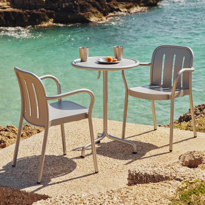 HAY - Deville fauteuil et Deville table, gris argenté