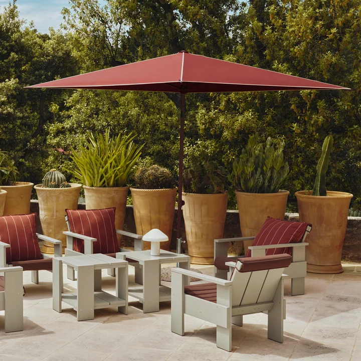 HAY - Parasol « Terrazza », carré, 240 x 240 cm, blanc cassé / bordeaux