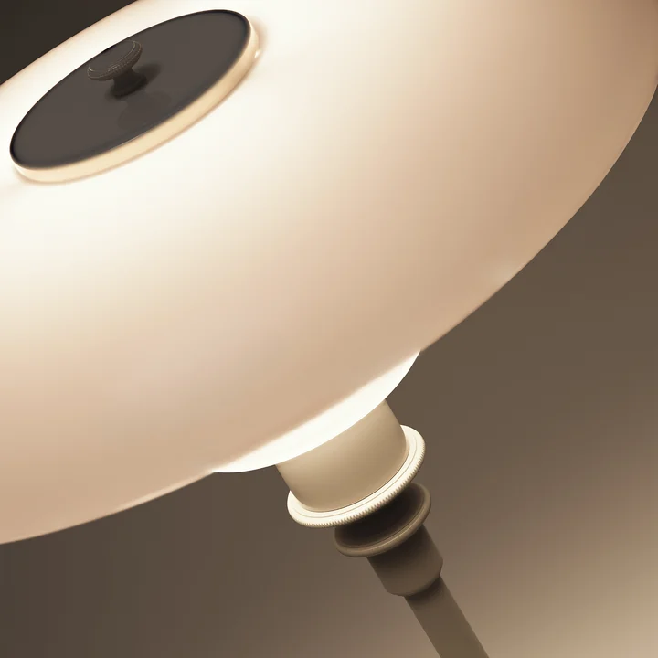 Louis Poulsen - Lampe de table « PH 3/2 » Glossy, beige