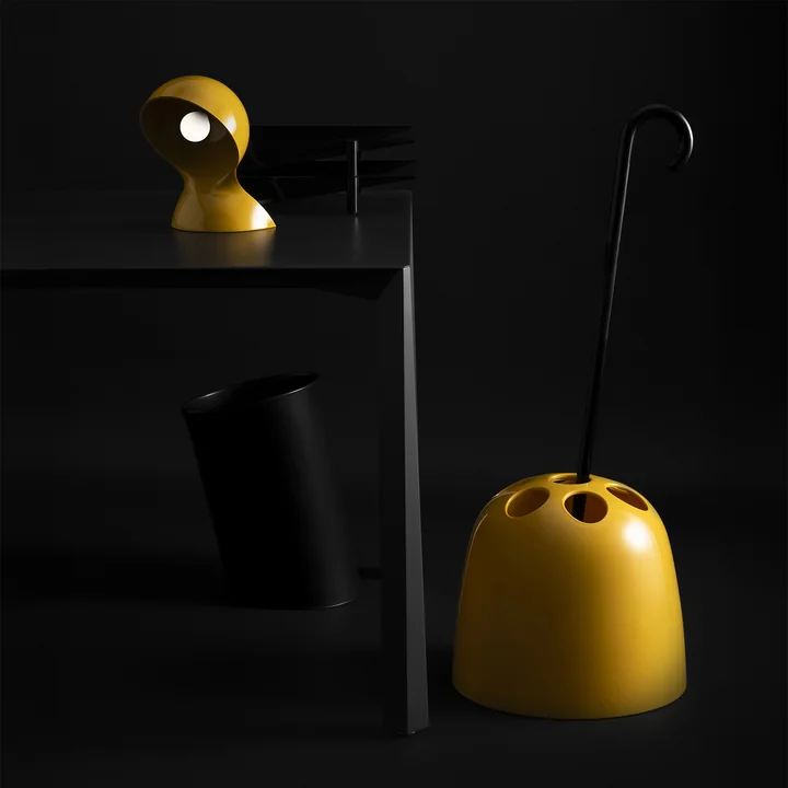 Artemide - Lampe de table « Dalù » et porte-parapluies « Dedalo », jaune