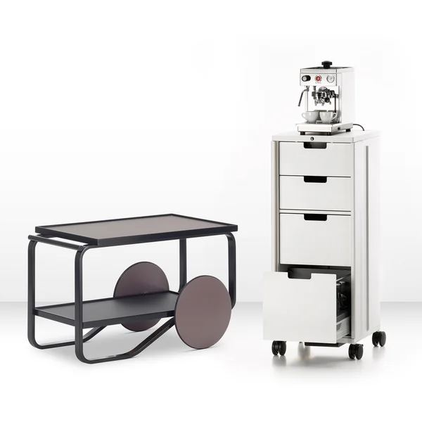 Chariots de service: classiques et nouvelles interprétations