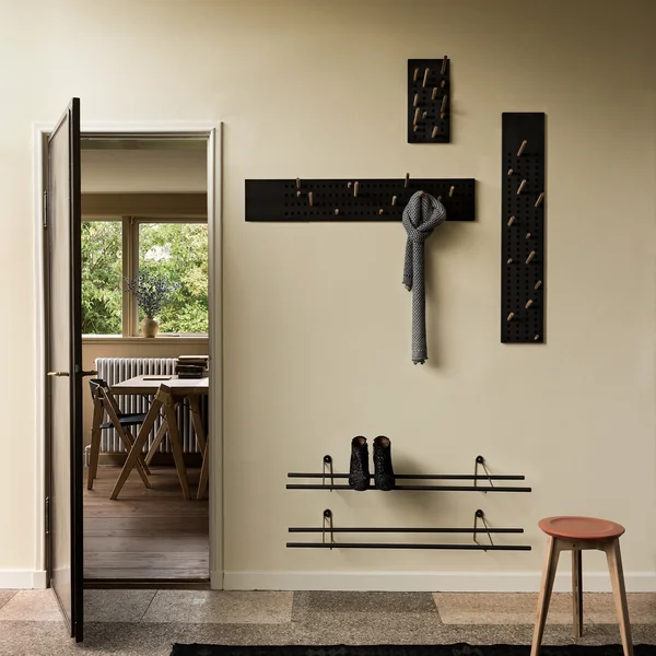 Scoreboard Vestiaire et Shoe Rack de We Do Wood