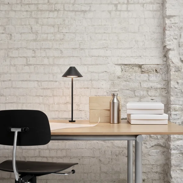 Keglen LED Lampe de table de Louis Poulsen