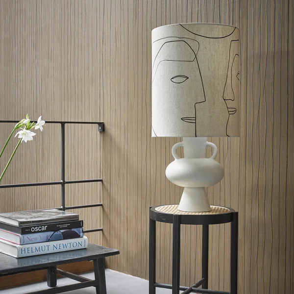 Pied de lampe de table en grès avec poignées et abat-jour de HKliving